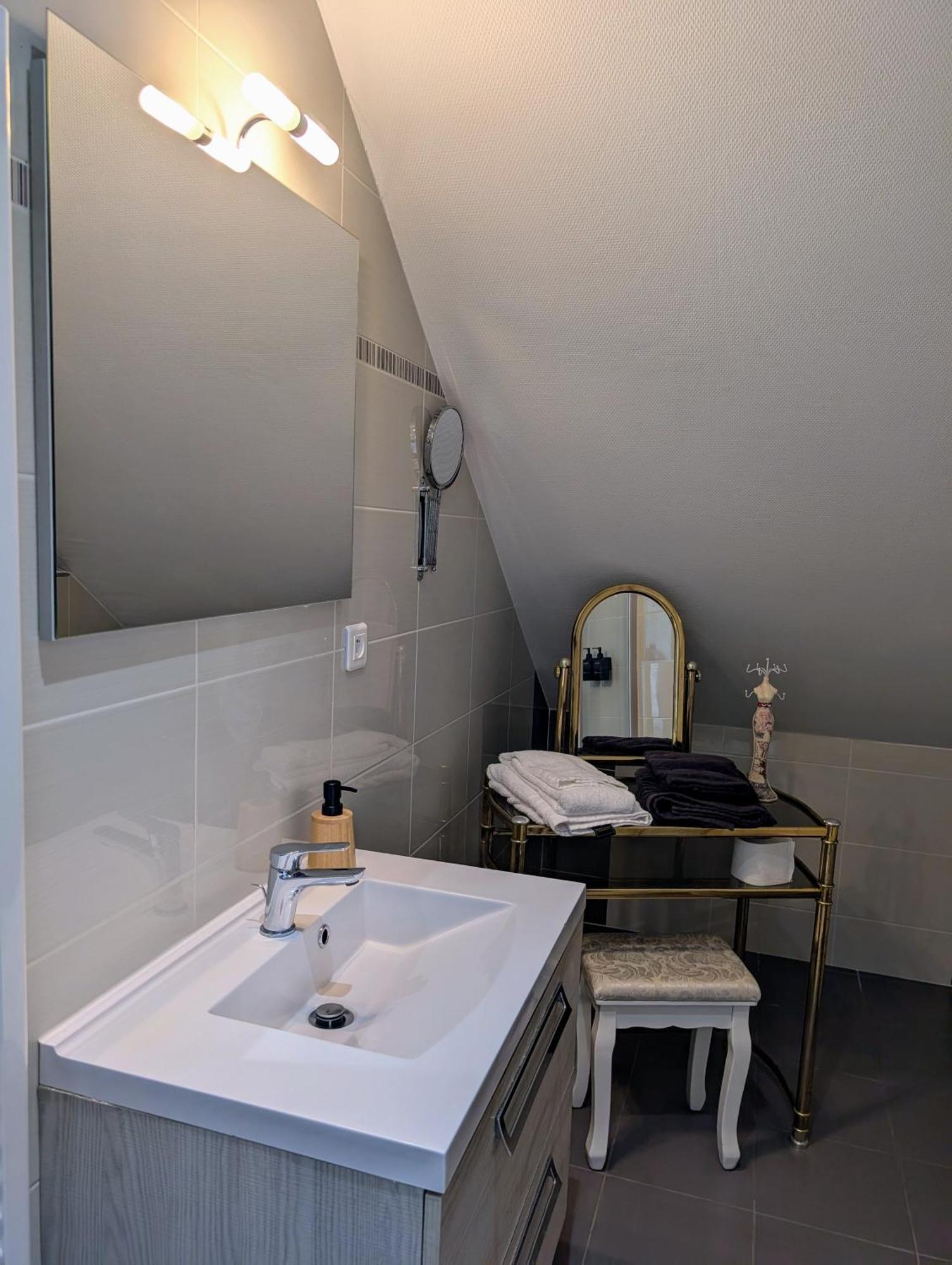 A L Ombre Du Mont Saint Michel Bed & Breakfast Huisnes-sur-Mer Exterior photo
