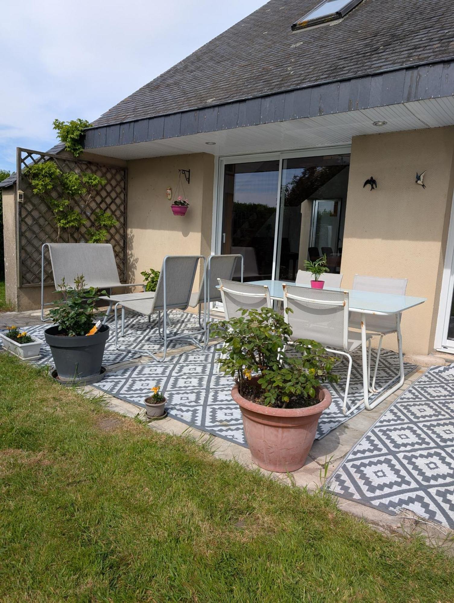 A L Ombre Du Mont Saint Michel Bed & Breakfast Huisnes-sur-Mer Exterior photo